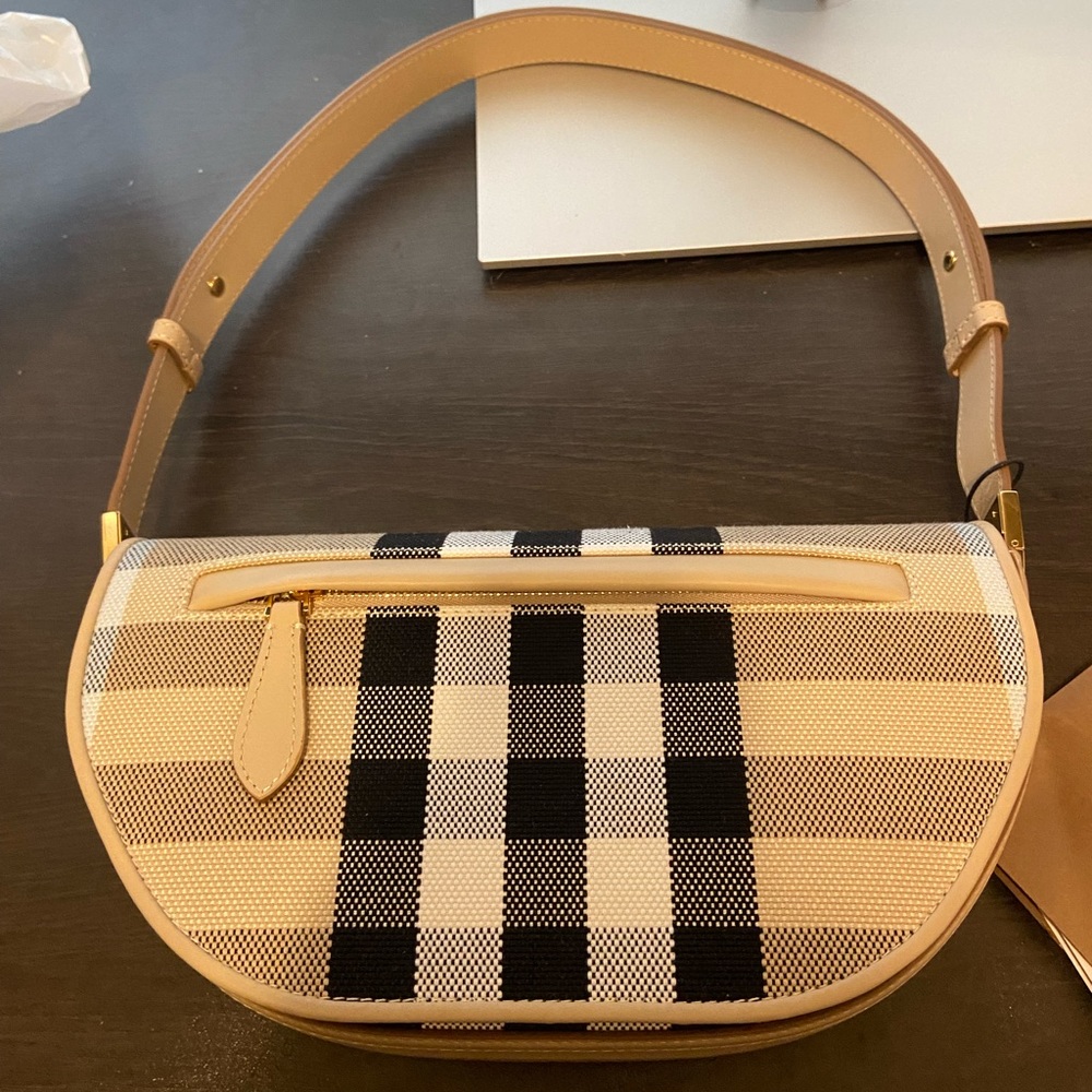 Burberry small Olympia in dusty sand